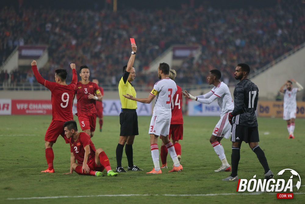 TRỰC TIẾP Việt Nam 1-0 UAE (Hiệp 1): Tiến Linh mở tỷ số - Bóng Đá