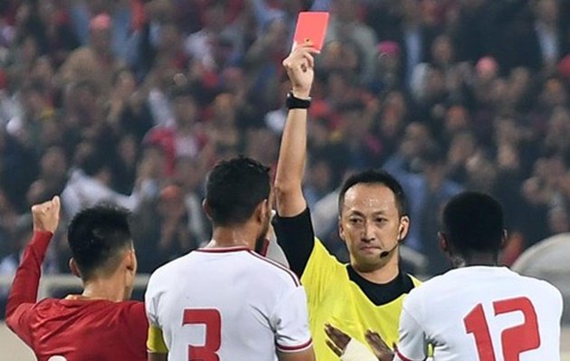 Trọng tài UAE: Không còn gì bào chữa, chiếc thẻ đỏ là chính xác - Bóng Đá