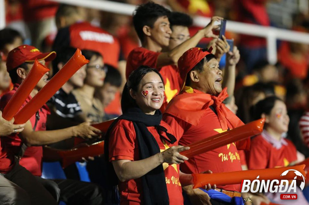 TRỰC TIẾP U22 Việt Nam vs U22 Singapore: Đức Chinh đá chính, Tiến Dũng dự bị - Bóng Đá