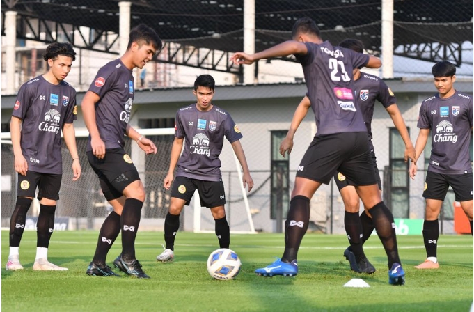 5 tuyển thủ chấn thương, HLV Nishino nói điều thật lòng về sức mạnh của U23 Thái Lan - Bóng Đá
