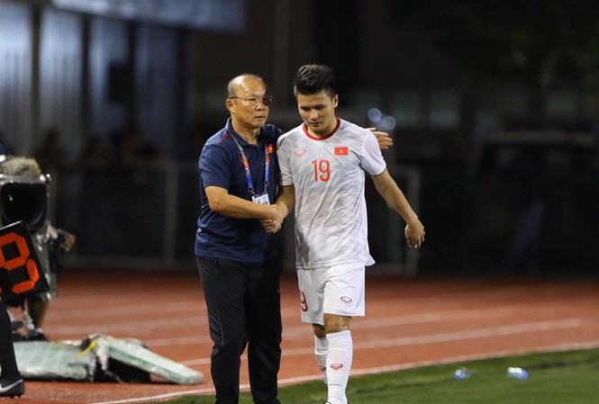 HLV Anh: HLV Park Hang-seo không nên gọi Quang Hải dự VCK U23 châu Á - Bóng Đá