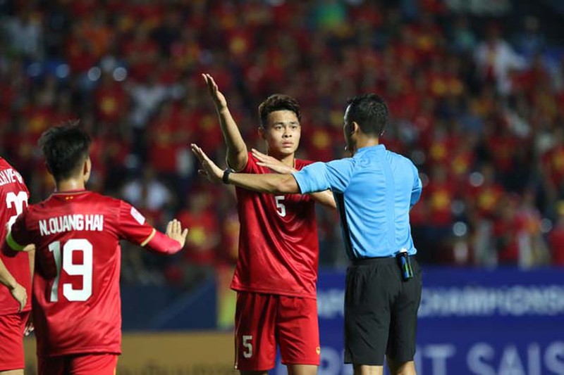 U23 Việt Nam mất penalty, thầy Park lên tiếng về quyết định của tổ VAR - Bóng Đá