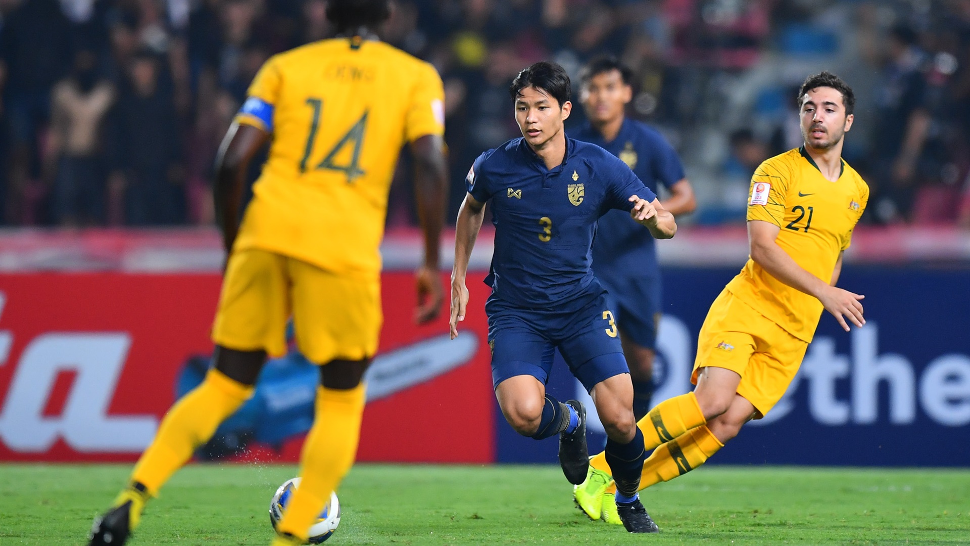 HLV Nishino ngậm ngùi, chỉ ra lý do U23 Thái Lan ôm hận trước Australia - Bóng Đá