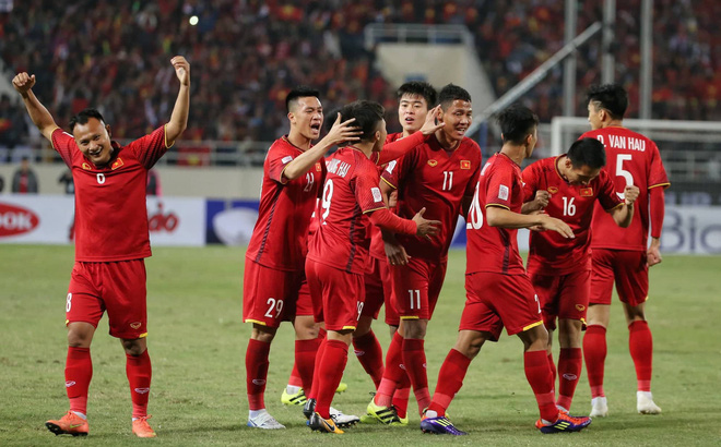 Cầu thủ nhập tịch: Sự khác biệt giữa triết lý của ĐT Việt Nam và Malaysia - Bóng Đá