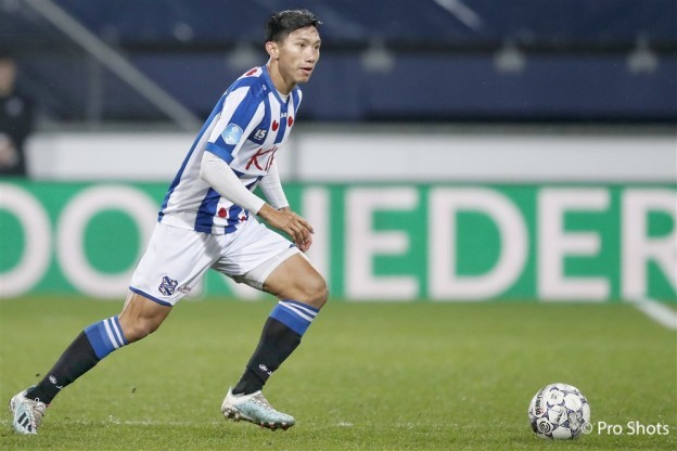 Đoàn Văn Hậu lên tiếng sau 17 trận ngồi dự bị tại SC Heerenveen - Bóng Đá