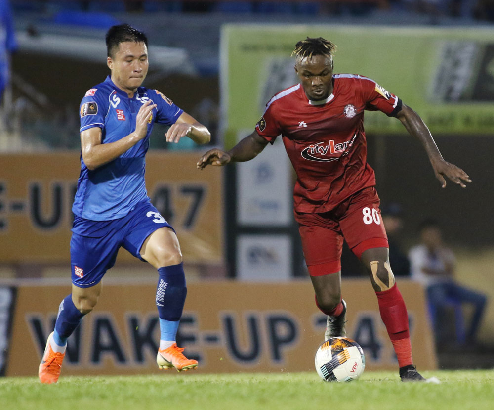 Lee Nguyễn chú ý, V-League không phải mảnh đất lành với cầu thủ gốc Mỹ - Bóng Đá