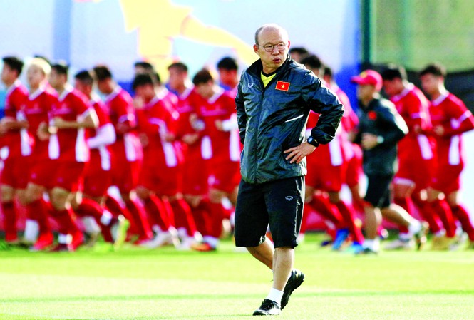 HLV Park Hang-seo chỉ ra đối thủ số 1 của ĐT Việt Nam tại VL World Cup 2020 - Bóng Đá