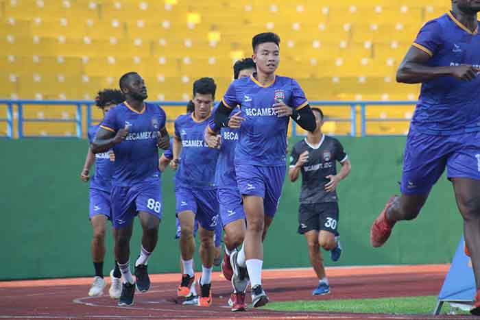 Các CLB V-League tích cực 