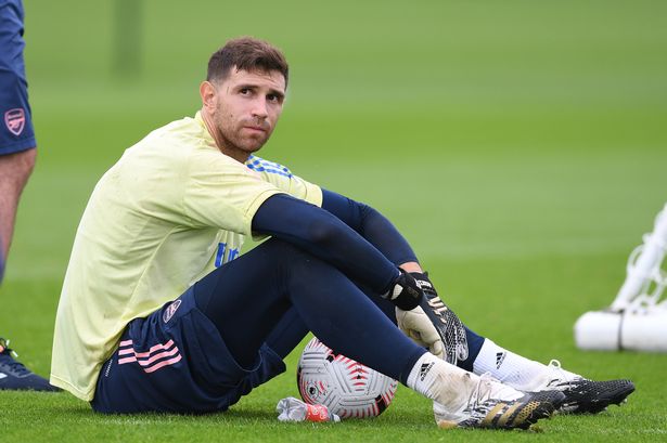 Emiliano Martinez to be left out of Arsenal squad as Brighton better Aston Villa’s bid for goalkeeper - Bóng Đá