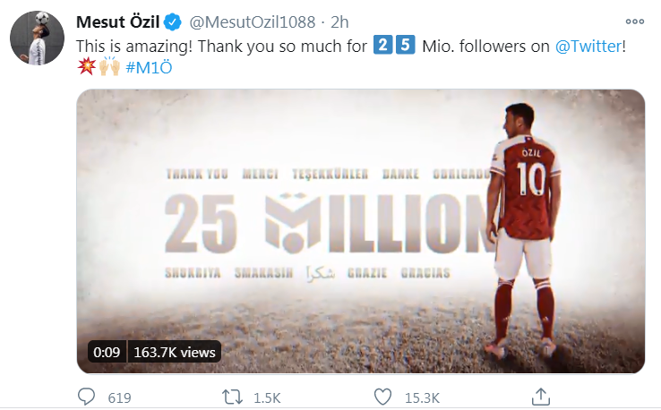 Bị ra rìa ở Europa League, Mesut Ozil gửi ngay thông điệp đến NHM Arsenal - Bóng Đá
