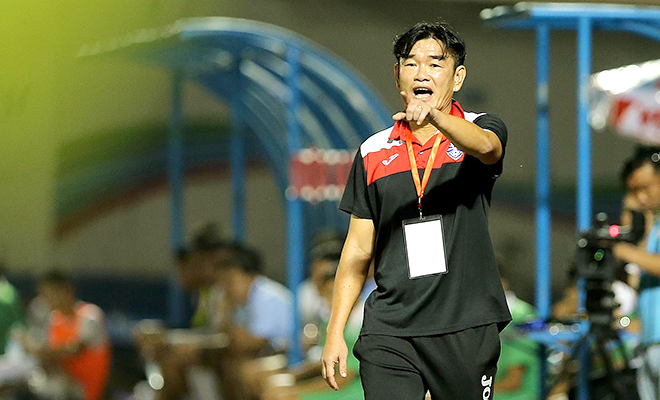 V-League kết thúc, HLV Phan Thanh Hùng nói điều buồn lòng về Than Quảng Ninh - Bóng Đá