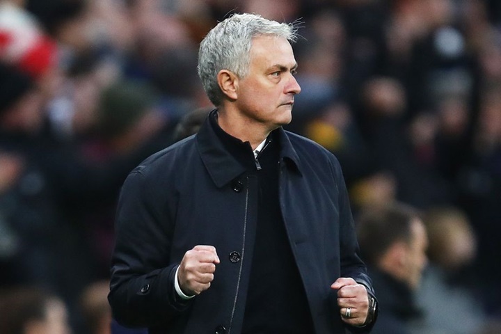 Ảnh bài viết Vì sao Mourinho luôn là "cái gai" trong mắt giới túc cầu?