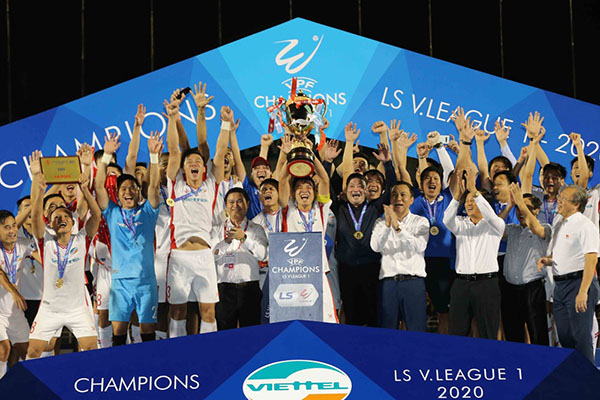 Top 10 sự kiện bóng đá Việt Nam đáng nhớ trong năm 2020 - Bóng Đá