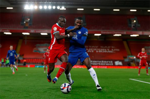 Mane không tạo ra sự đột biến trên hàng công Liverpool.