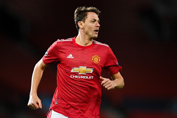 Matic có trận đấu không mấy ấn tượng trước AC Milan.