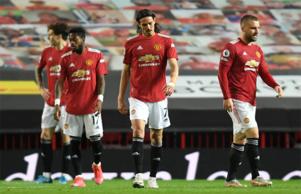Thua 3 trận trong 8 ngày, Man Utd phơi bày 3 vấn đề nan giải - Bóng Đá