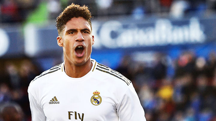 Man Utd và Chelsea khát khao có sự phục vụ của Varane.