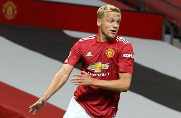 Tương lai Van de Beek bấp bênh ở Man Utd.