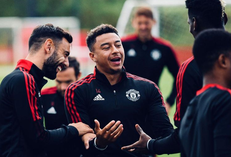 Bruno không thể nhịn cười với những phát ngôn khôi hài của Lingard.