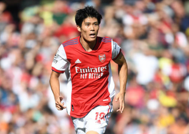Tomiyasu nhắn nhủ Arteta về vị trí tối ưu ở Arsenal - Bóng Đá