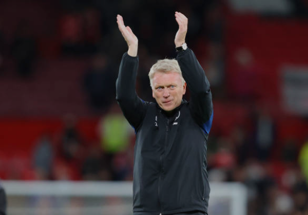 David Moyes phá dớp trước Man Utd.