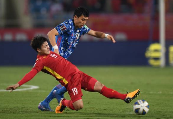 Chuyên gia Việt gọi tên 2 cầu thủ thi đấu tự tin trước Nhật Bản - Bóng Đá