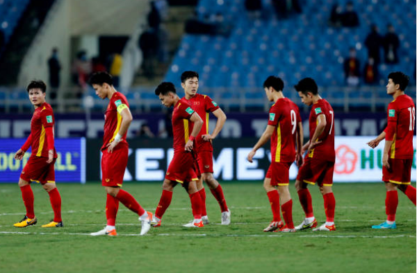 ĐT Việt Nam có thể lọt khỏi top 100 Thế giới nếu thua Saudi Arabia - Bóng Đá