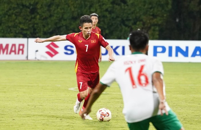Hồng Duy dẫn đầu cuộc bầu chọn Cầu thủ xuất sắc AFF Cup 2020 - Bóng Đá