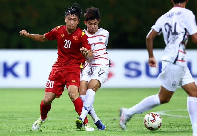 Trang chủ AFC: ĐT Việt Nam trừng phạt sự hiếu thắng của Campuchia - Bóng Đá