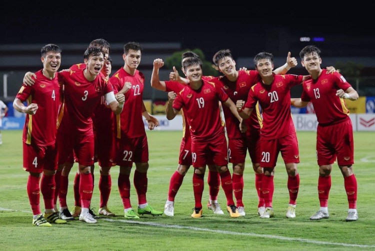 Dừng chân ở AFF Cup, Quang Hải gửi thông điệp đến đồng đội ĐT Việt Nam - Bóng Đá