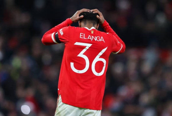Sao Man Utd gửi thông điệp đến Elanga sau trận Middlesbrough - Bóng Đá