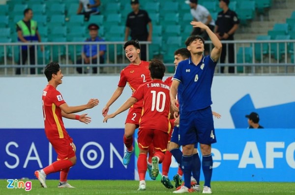 TRỰC TIẾP U23 Việt Nam 1-0 U23 Thái Lan (H1): Tuấn Tài mở tỷ số - Bóng Đá
