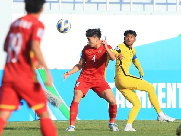 TRỰC TIẾP U23 Việt Nam 2-0 U23 Malaysia (H2): Sức ép dồn dập - Bóng Đá