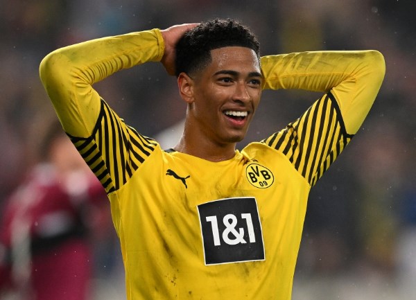 Real tuyên chiến M.U, quyết giành tiền vệ của Dortmund - Bóng Đá