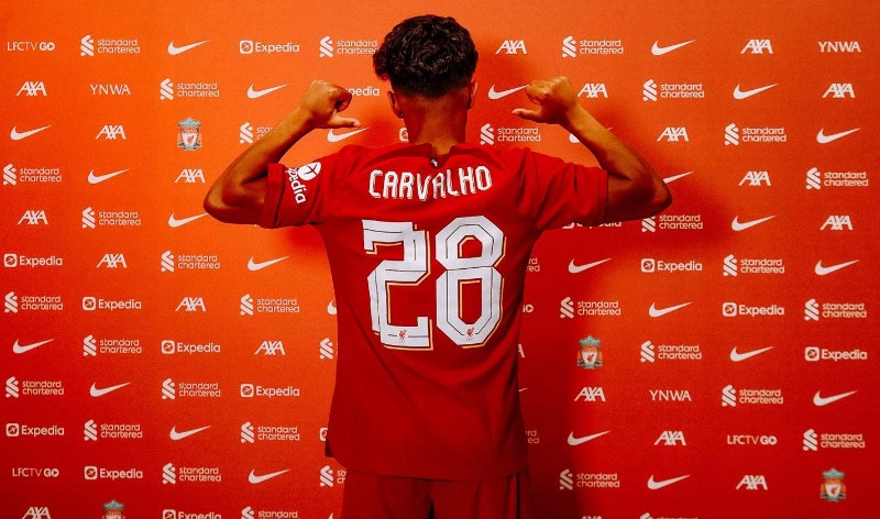 Carvalho ra mắt Liverpool, hạnh phúc nhận số áo của Gerrard - Bóng Đá
