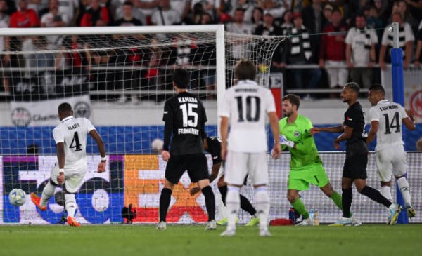 Thắng dễ Frankfurt, Real đoạt Siêu cúp châu Âu - Bóng Đá