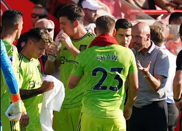 HLV Ten Hag đang vất vả để đưa Man Utd khỏi giai đoạn khó khăn.