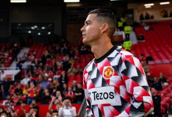 Ronaldo chỉ vào sân từ phút thứ 86.