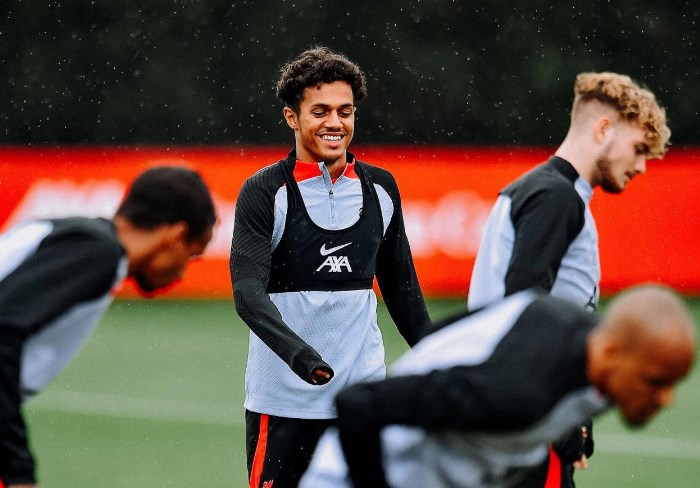 Salah, Nunez tươi tắn, tập luyện hăng say trước thềm trận Ajax - Bóng Đá