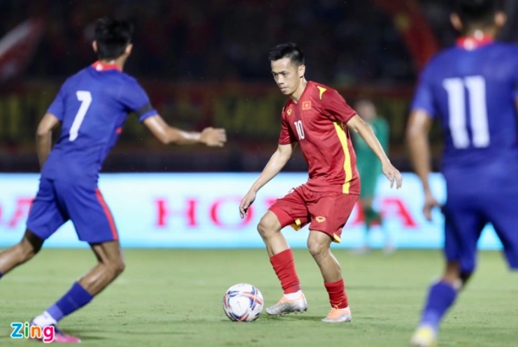 TRỰC TIẾP Việt Nam vs Singapore: Tuyển Việt Nam lên bóng sắc sảo - Bóng Đá