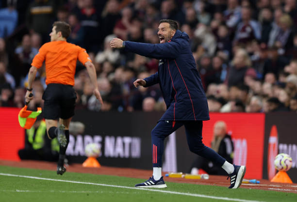 Ảnh bài viết Tuchel vừa giúp Van Nistelrooy trở thành "ngư ông đắc lợi"