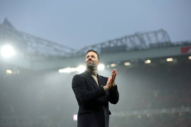 Van Nistelrooy tạo nên điều khó tin ở Man United