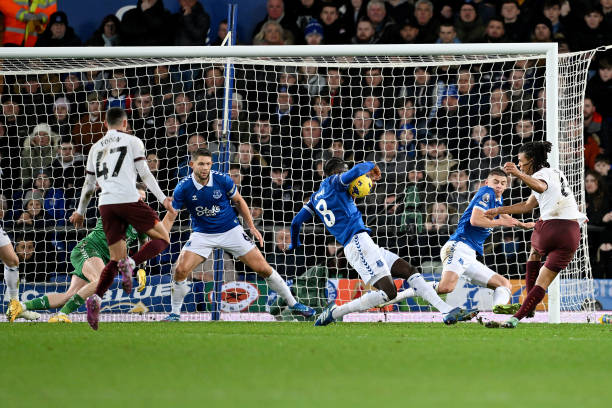 5 điều đáng mong đợi trong trận Man City vs Everton: Bệ phóng của Haaland; Một Foden khác
