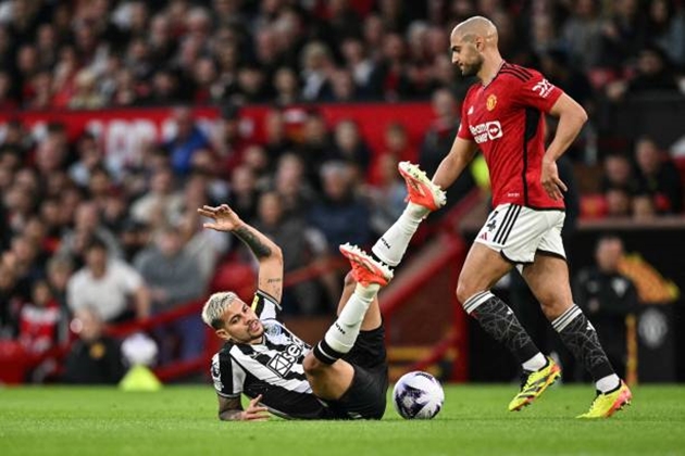Ảnh bài viết NÓNG! Amrabat chung số phận với Ten Hag