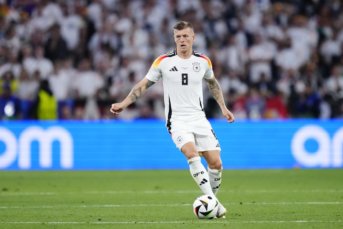 Toni Kroos tuyên chiến với ĐT Anh