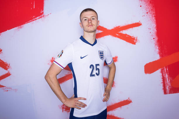 Ảnh bài viết Báu vật tuyển Anh và 4 phương án "bình dân" để M.U thay Casemiro