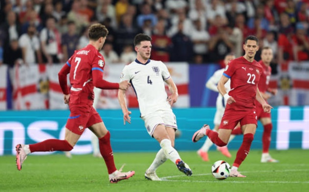 Ảnh bài viết Declan Rice không muốn nói về đẳng cấp của Bellingham