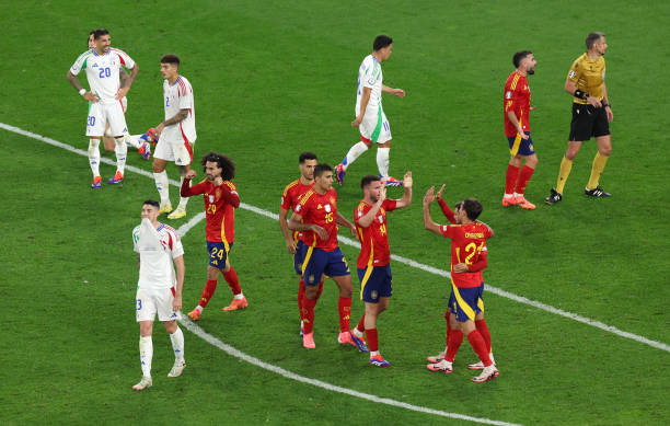 5 điểm nhấn TBN 1-0 Ý: Nhà vua không gươm; Món hời 43 triệu bảng