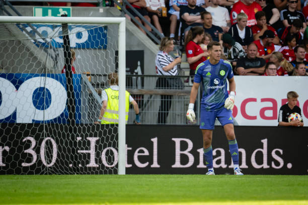 CĐV Man Utd khiến Radek Vitek choáng ngợp 