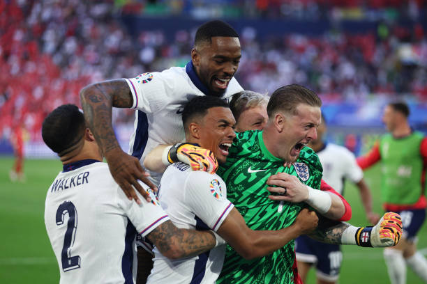 Jamie Carragher: ĐT Anh ăn may, có vô địch cũng như Hy Lạp 